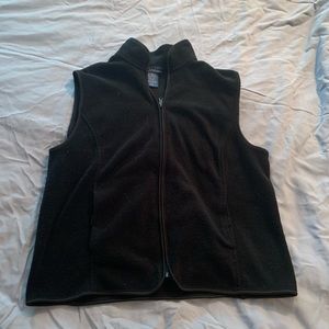 Black Catalina Women’s fleece vest. Size Medium